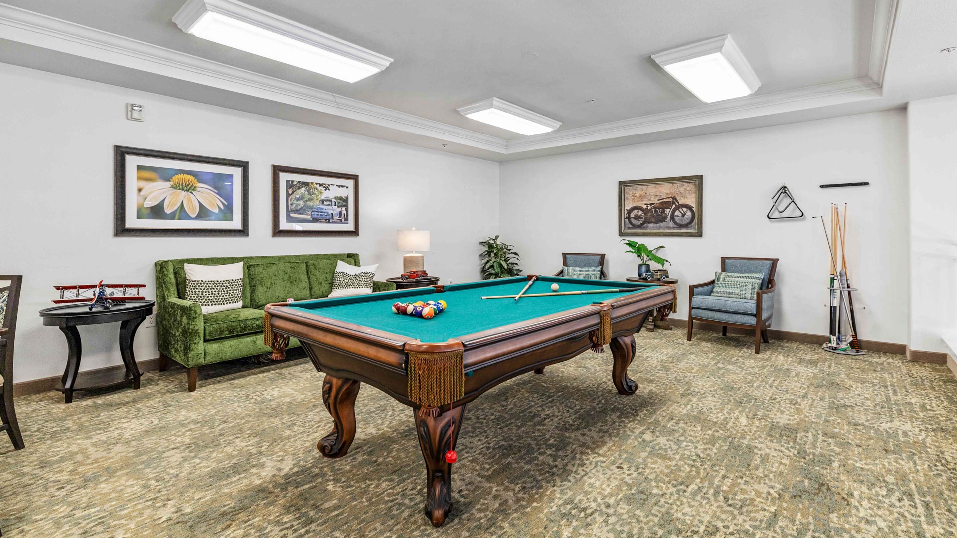 Hudson Estates game room