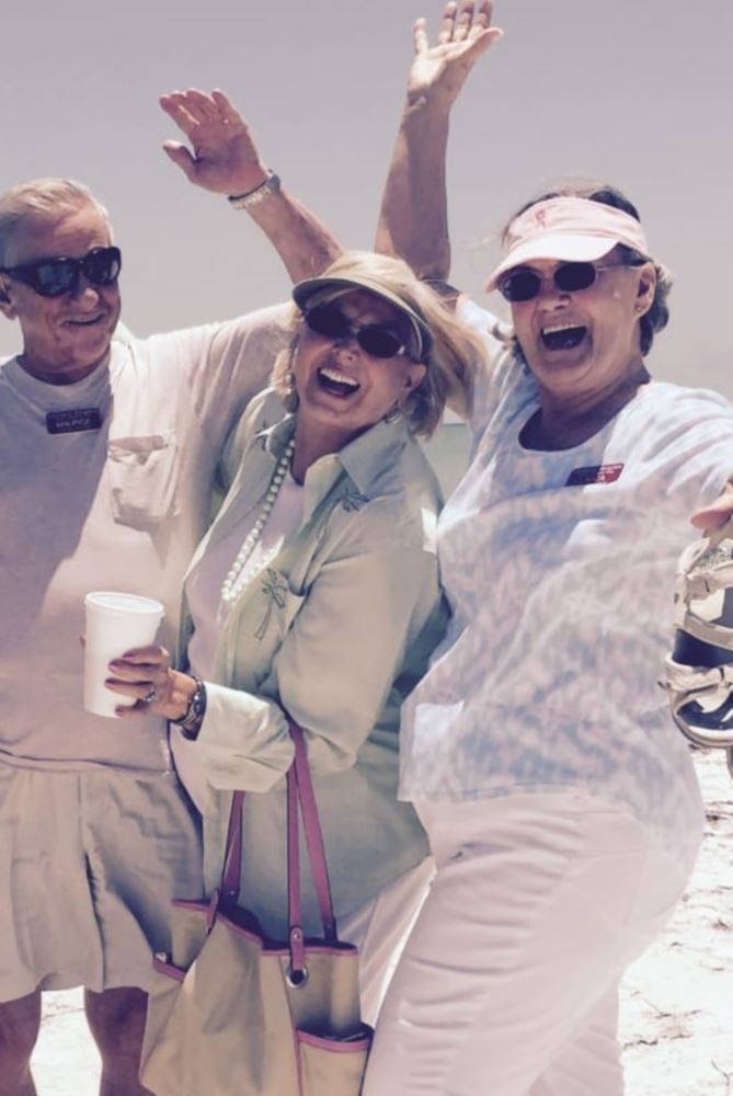 Hudson Estates Travel Program - Happy Seniors